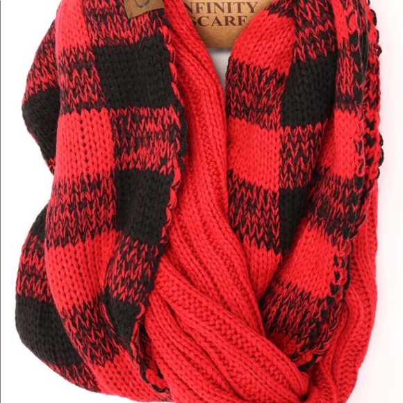 Cc beanie red and black buffalo check scarf. - Picture 2 of 3